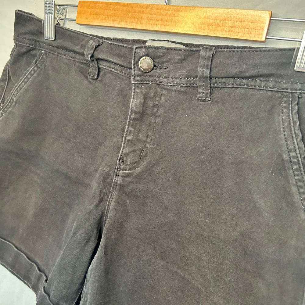 Falls Creek Chino Shorts Women 12 Black Cuffed Mid Rise Casual Twill